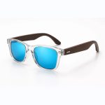 lunettes de soleil en bois