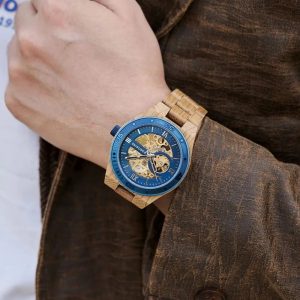 montre automatique forêt