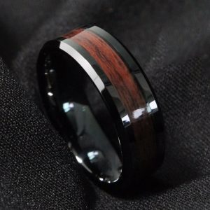 bague avec bois et carbone