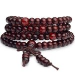 bracelet bouddhiste en bois