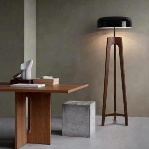 lampadaire en bois massif
