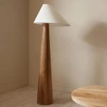 lampadaire en bois