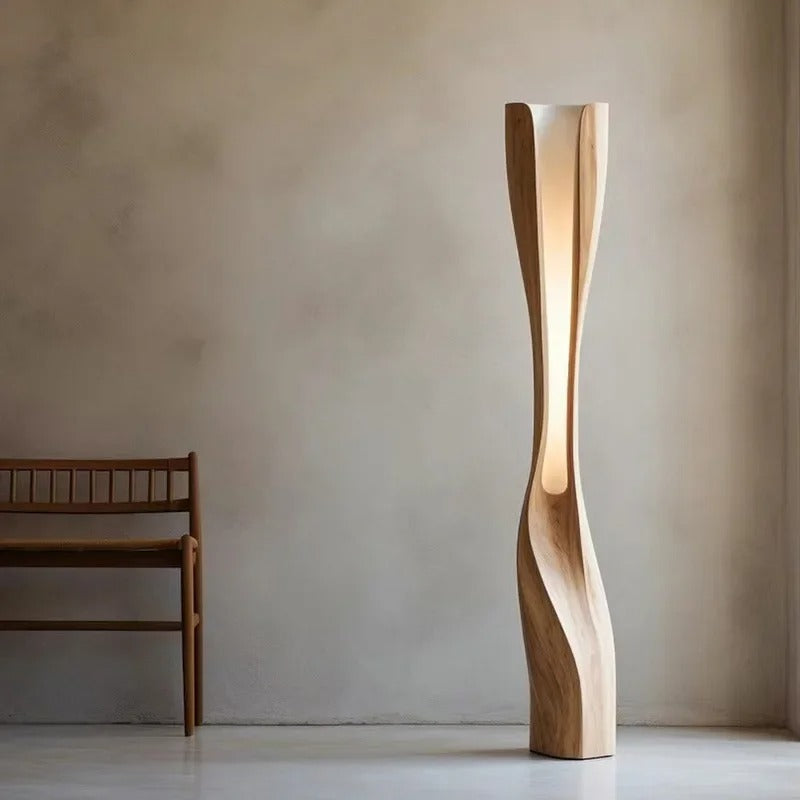 lampadaire en bois naturel