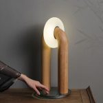 lampe bois design élégante