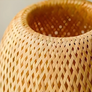 Lampe en rotin artisanale