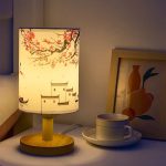 lampe de chevet japonaise élégante