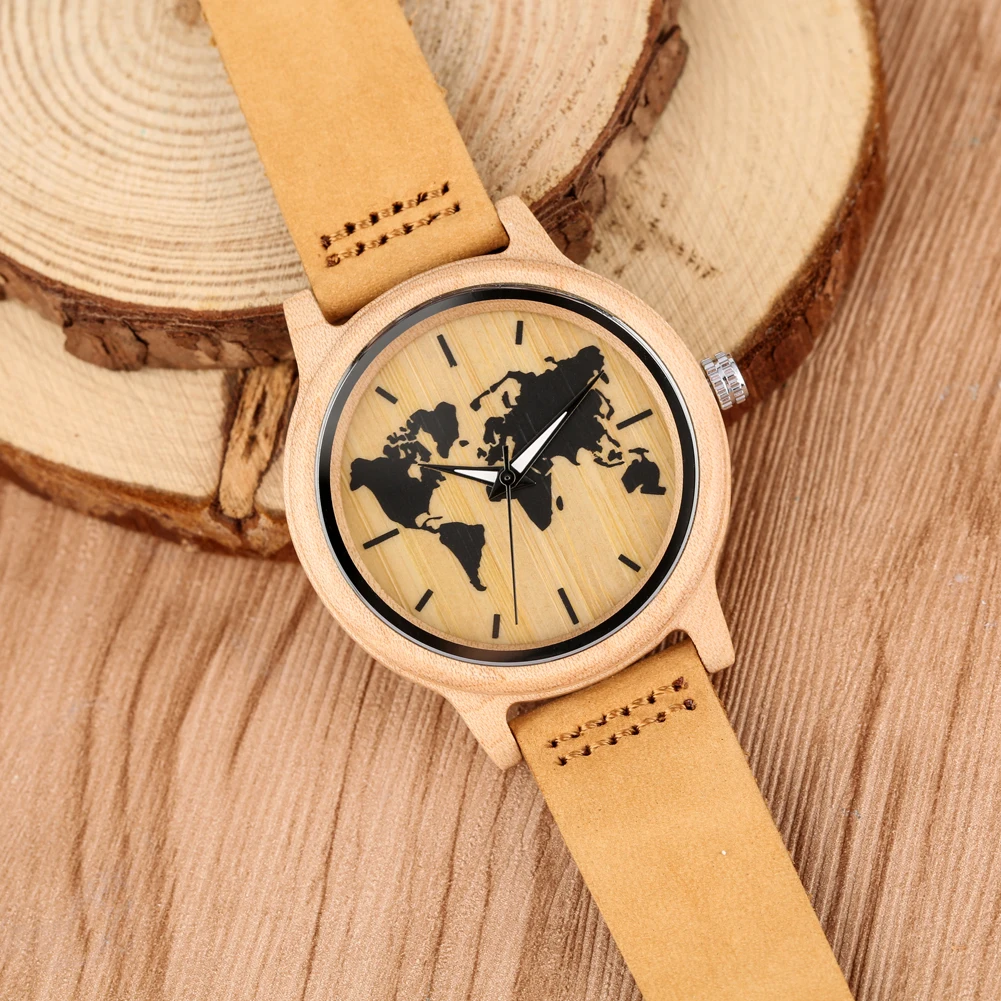 design montre en bois carte du monde