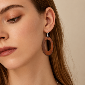 Bijoux en bois tendance