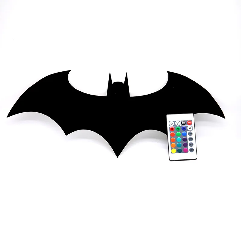 Luminaire mural en forme de chauve-souris