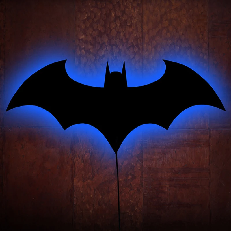 Éclairage mural décoratif en forme de chauve-souris