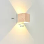 Applique murale LED en bois vue de face