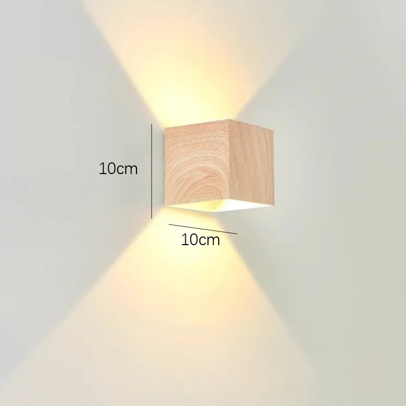 Applique murale LED en bois vue de face