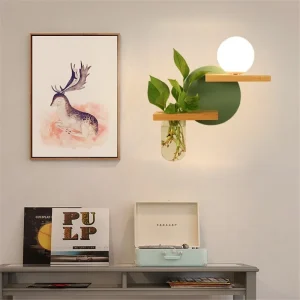 Luminaire mural en bois avec support pour plante