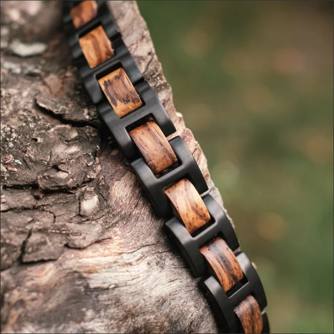 bracelet minimaliste en bois et métal