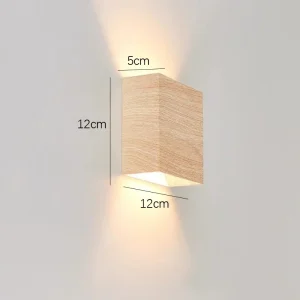 Applique murale LED en bois vue de face