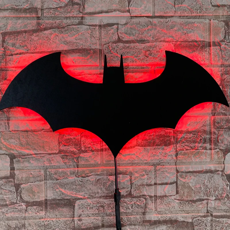 Lampe chauve-souris au design moderne