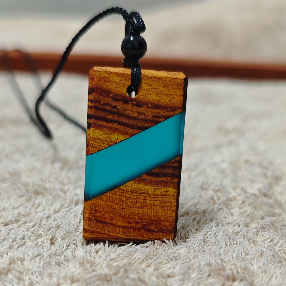accessoire mode homme en bois et résine
