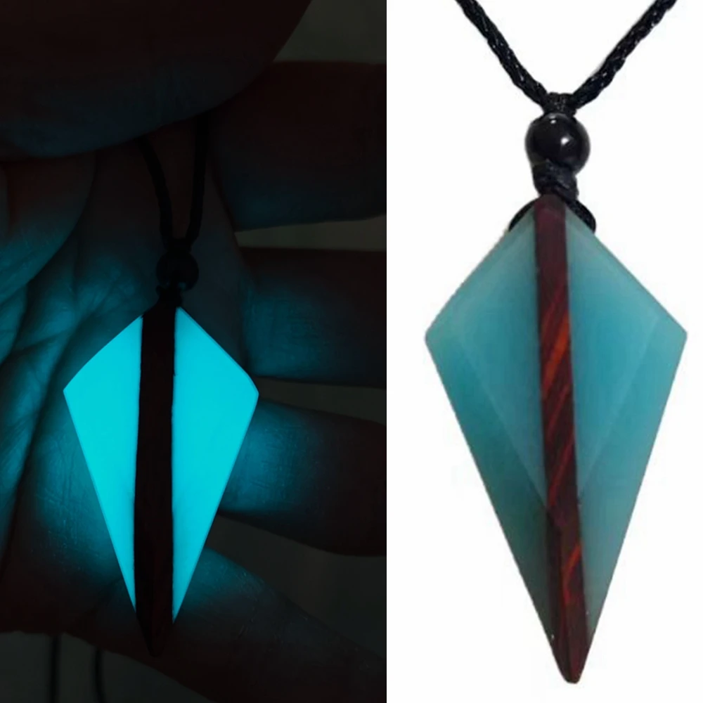 collier pendentif lumineux en bois