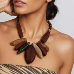 collier en bois femme