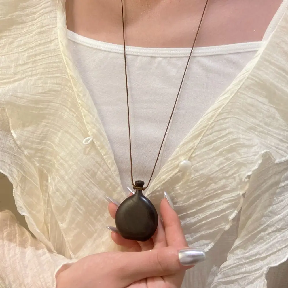 bijou en bois tendance pour femme