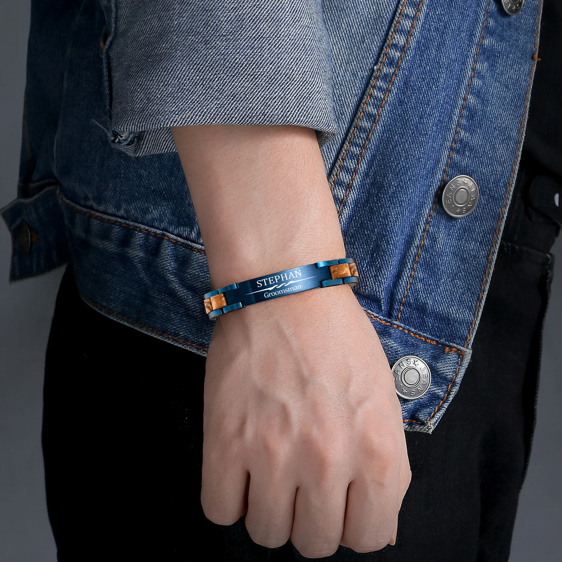 bracelet personnalisé en bois et métal bleu