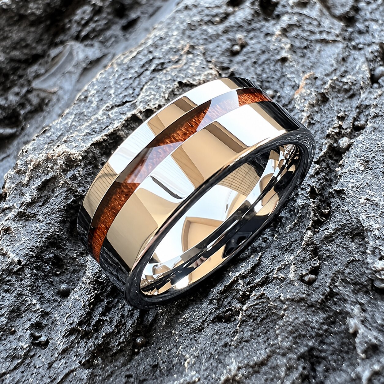 bague en tungstène et bois de style punk