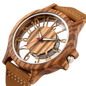 montre en bois avec cadran ajouré