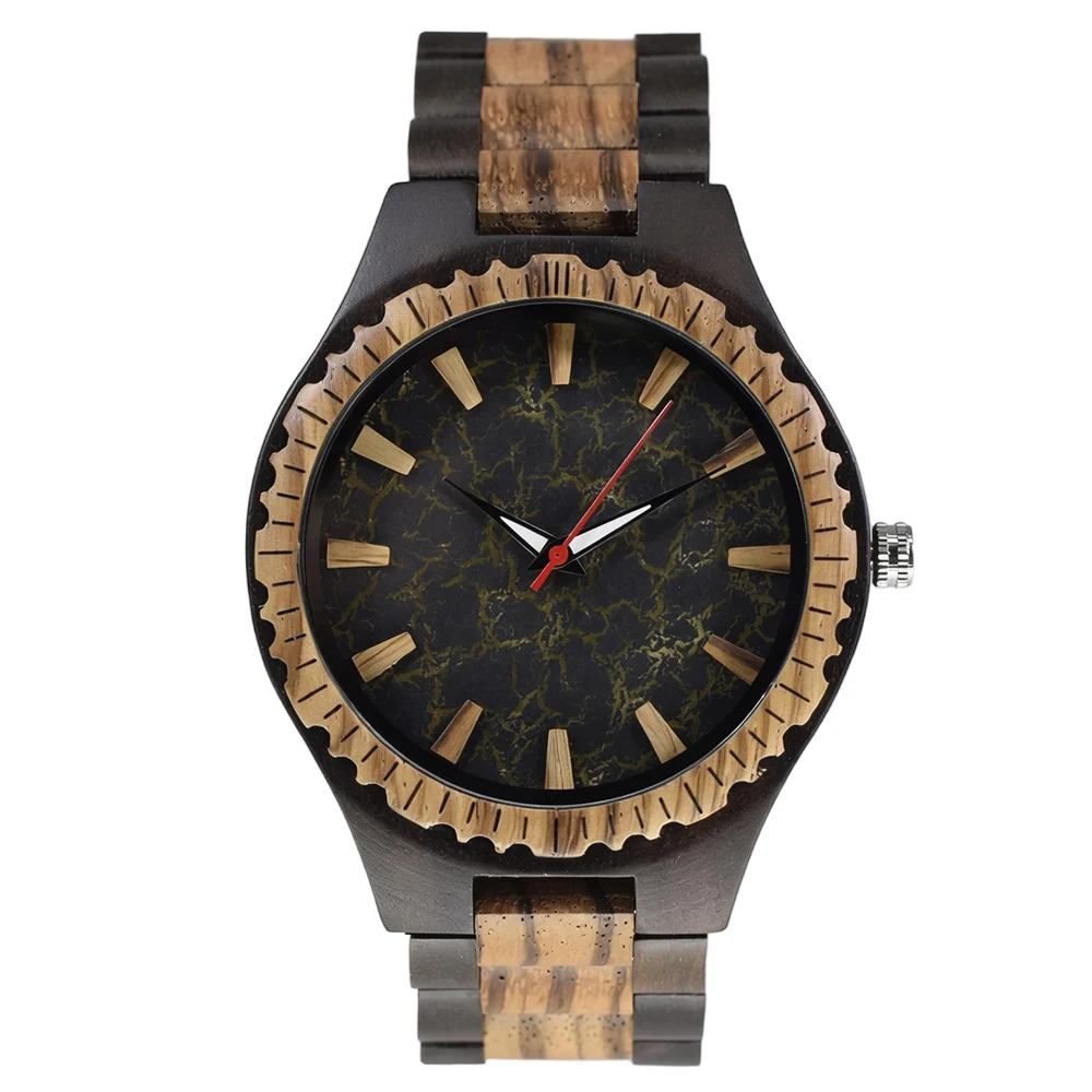 montre en bois de santal homme à cadran noir