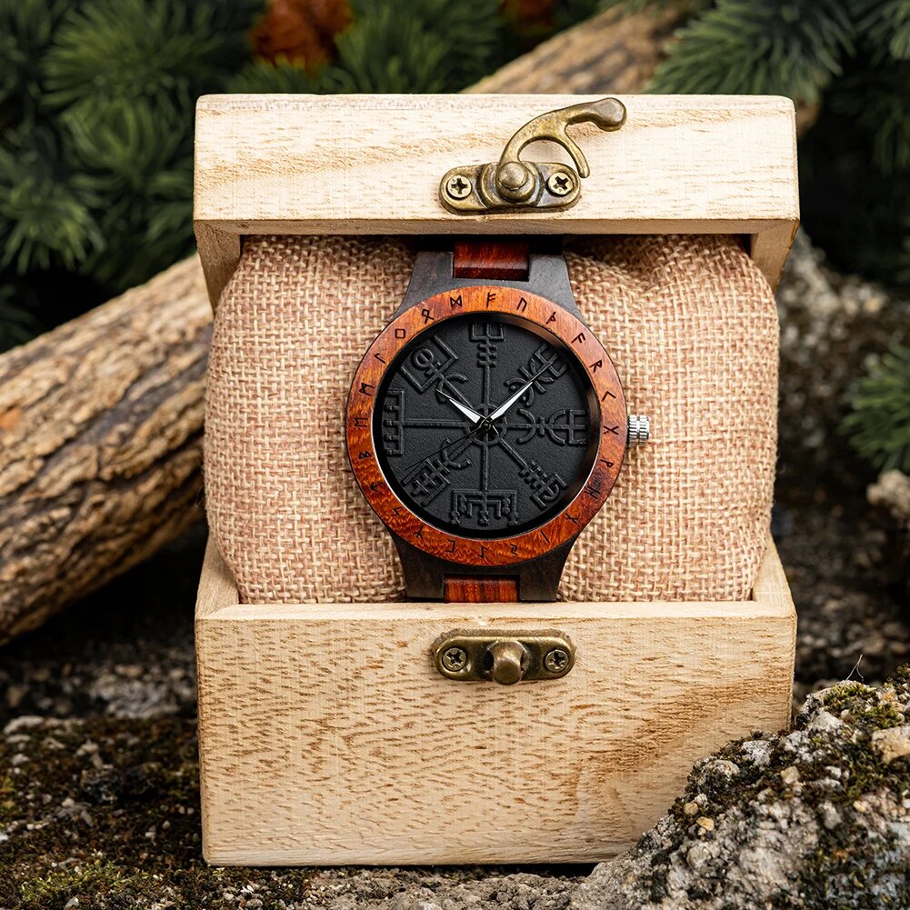 accessoire viking homme en bois