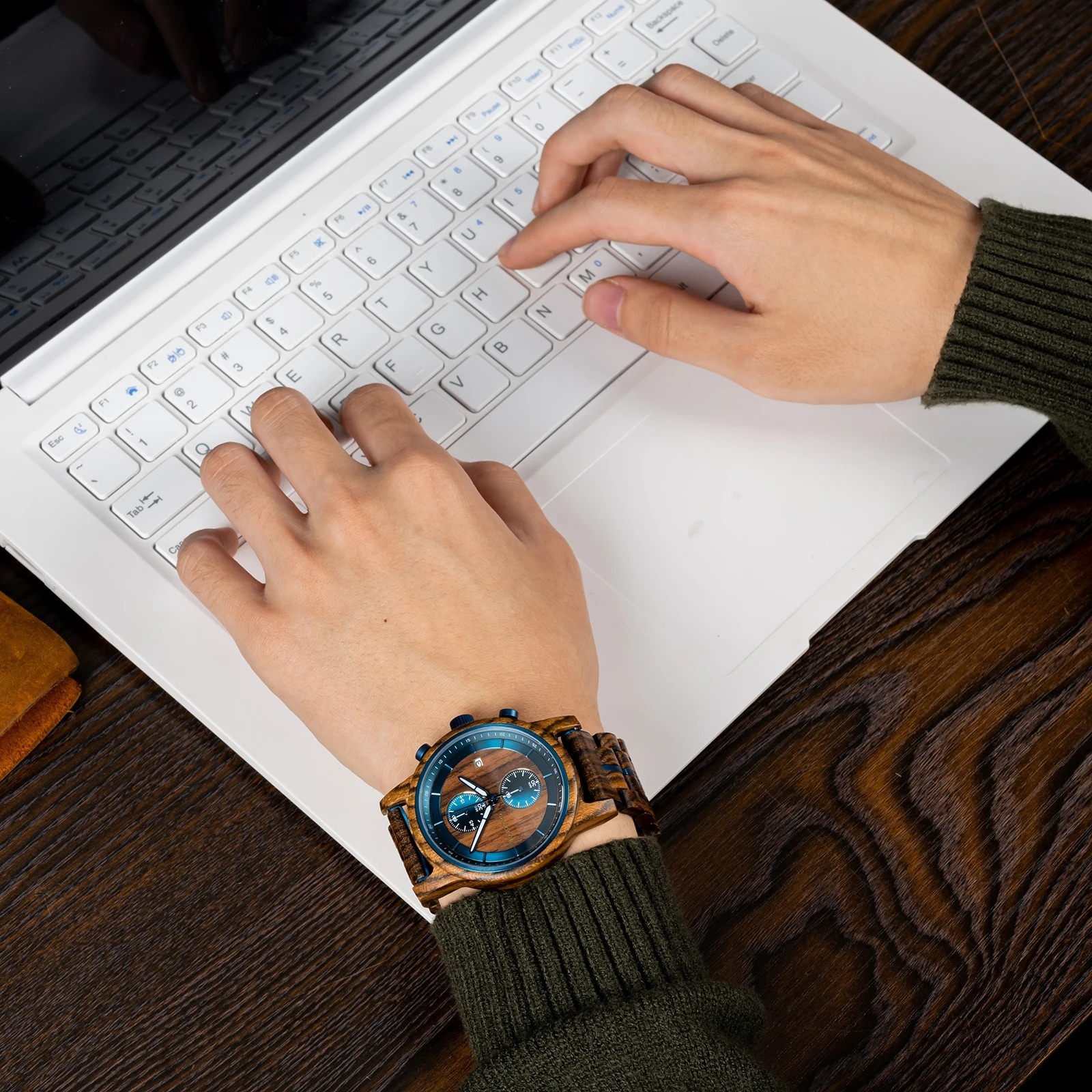 montre homme design écologique en bois