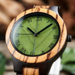 montre en bois homme avec cadran en feuille naturelle